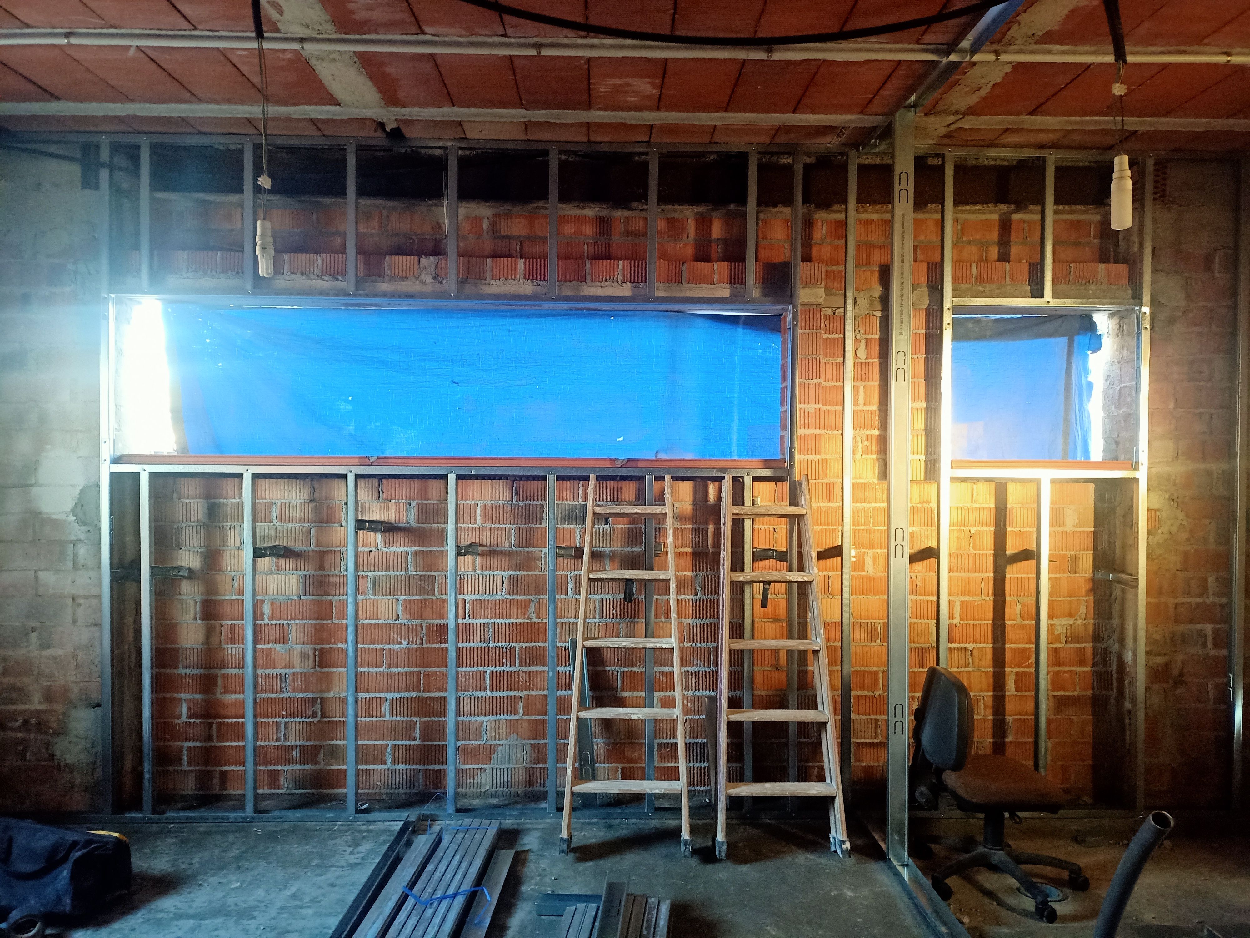 Reforma interior y exterior de una casa con vistas a Montserrat - Galería 17