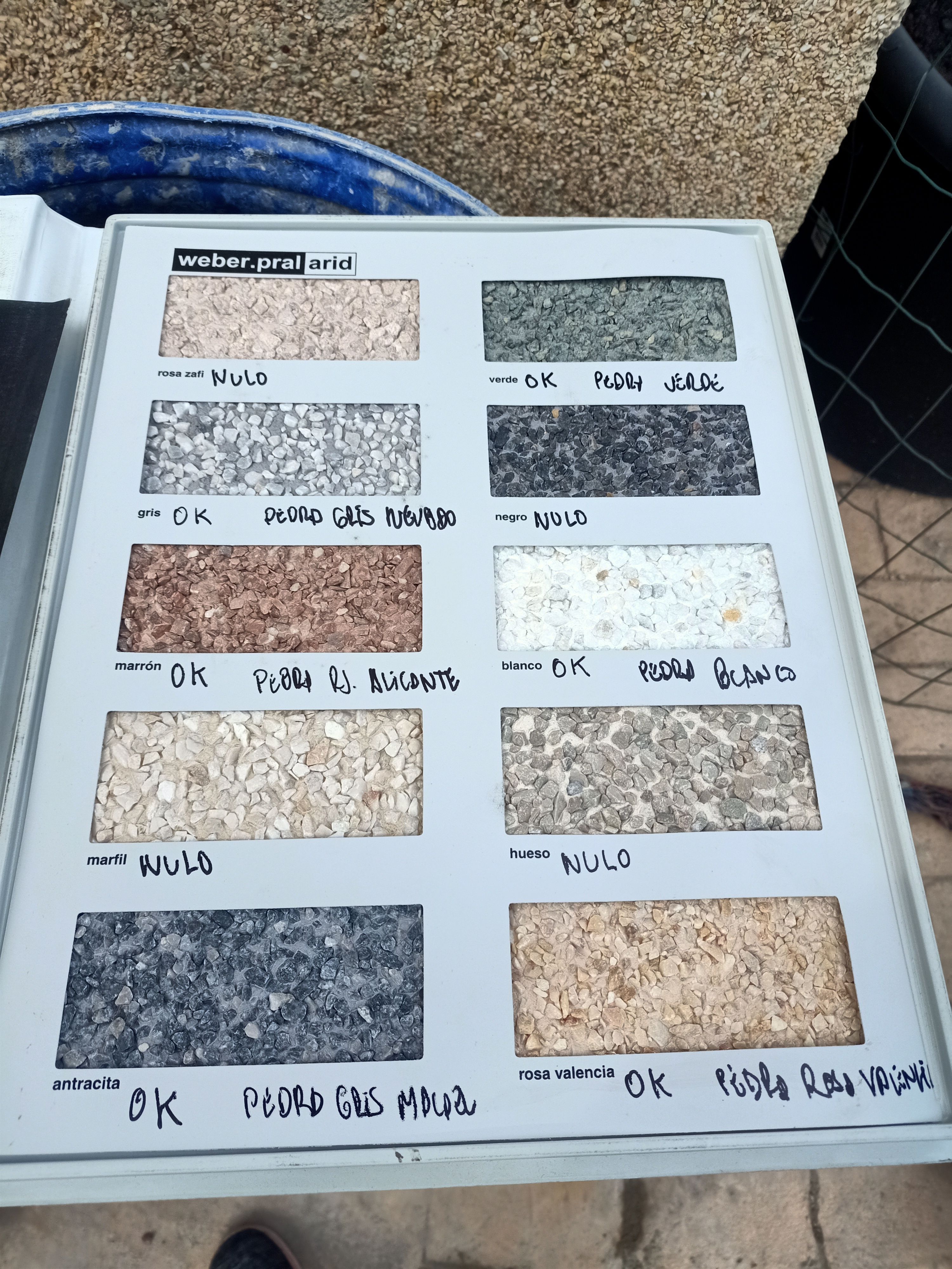 Reforma interior y exterior de una casa con vistas a Montserrat - Galería 12