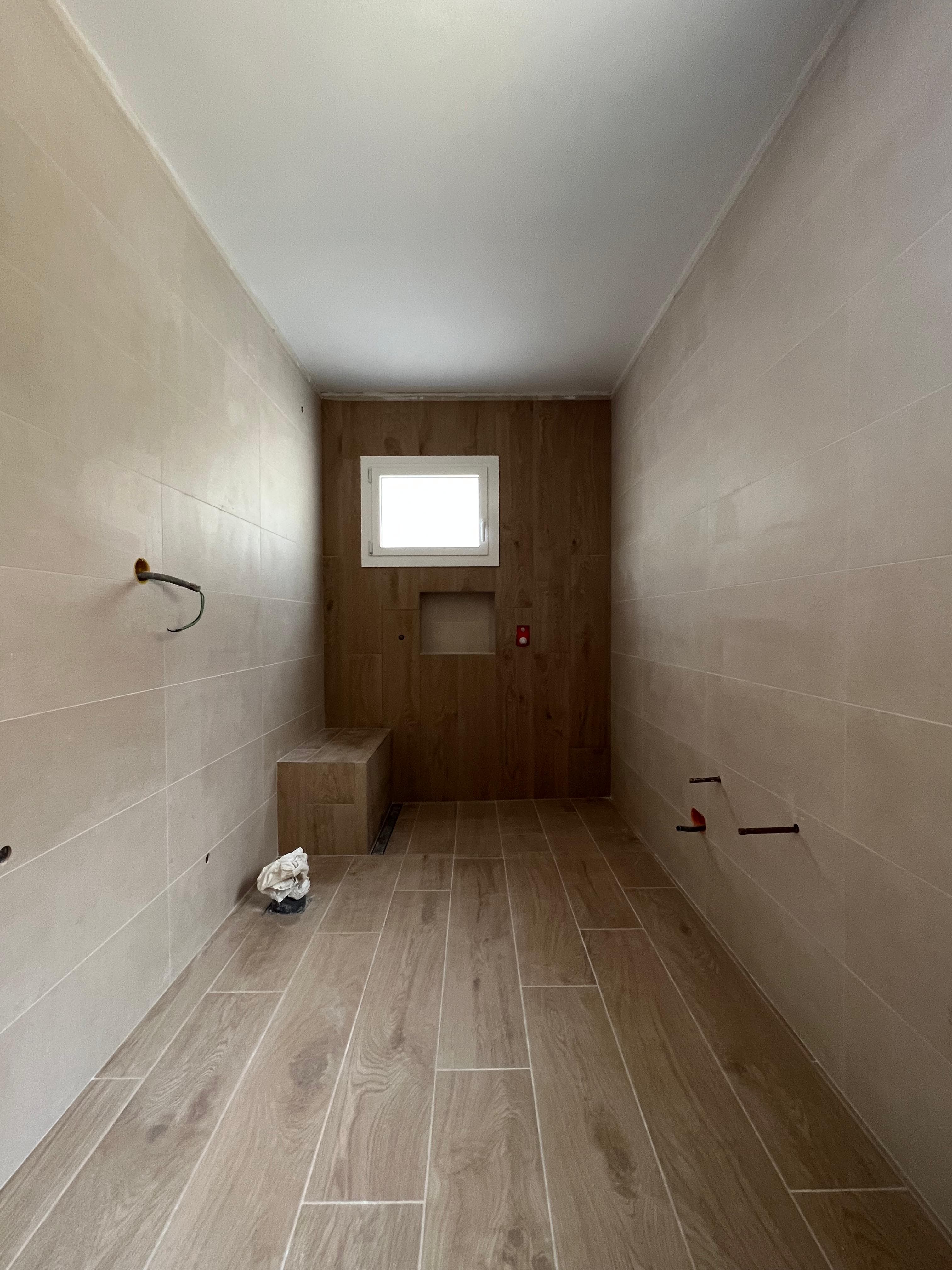 Reforma interior y exterior de una casa con vistas a Montserrat 19