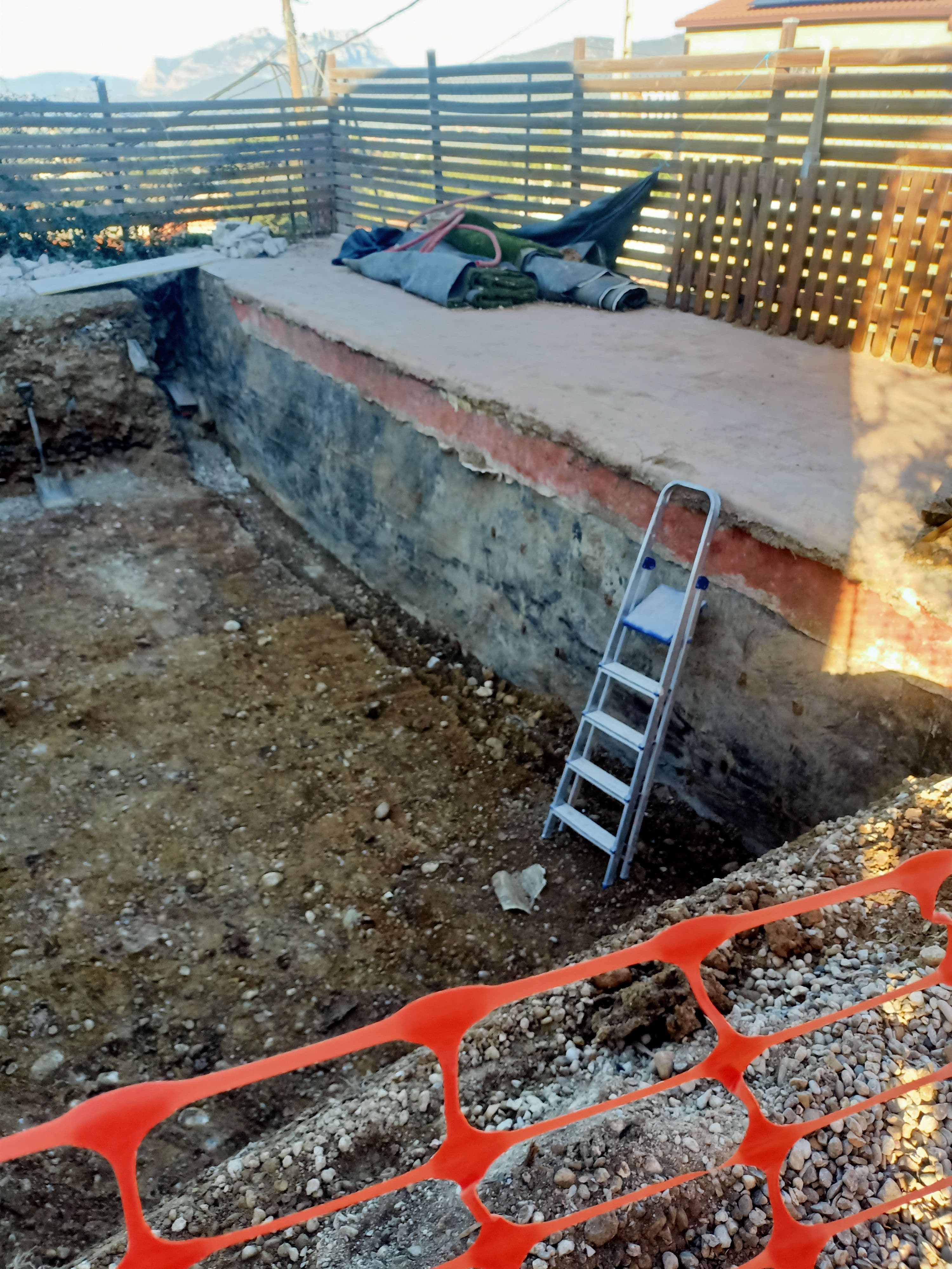 Reforma interior y exterior de una casa con vistas a Montserrat 6