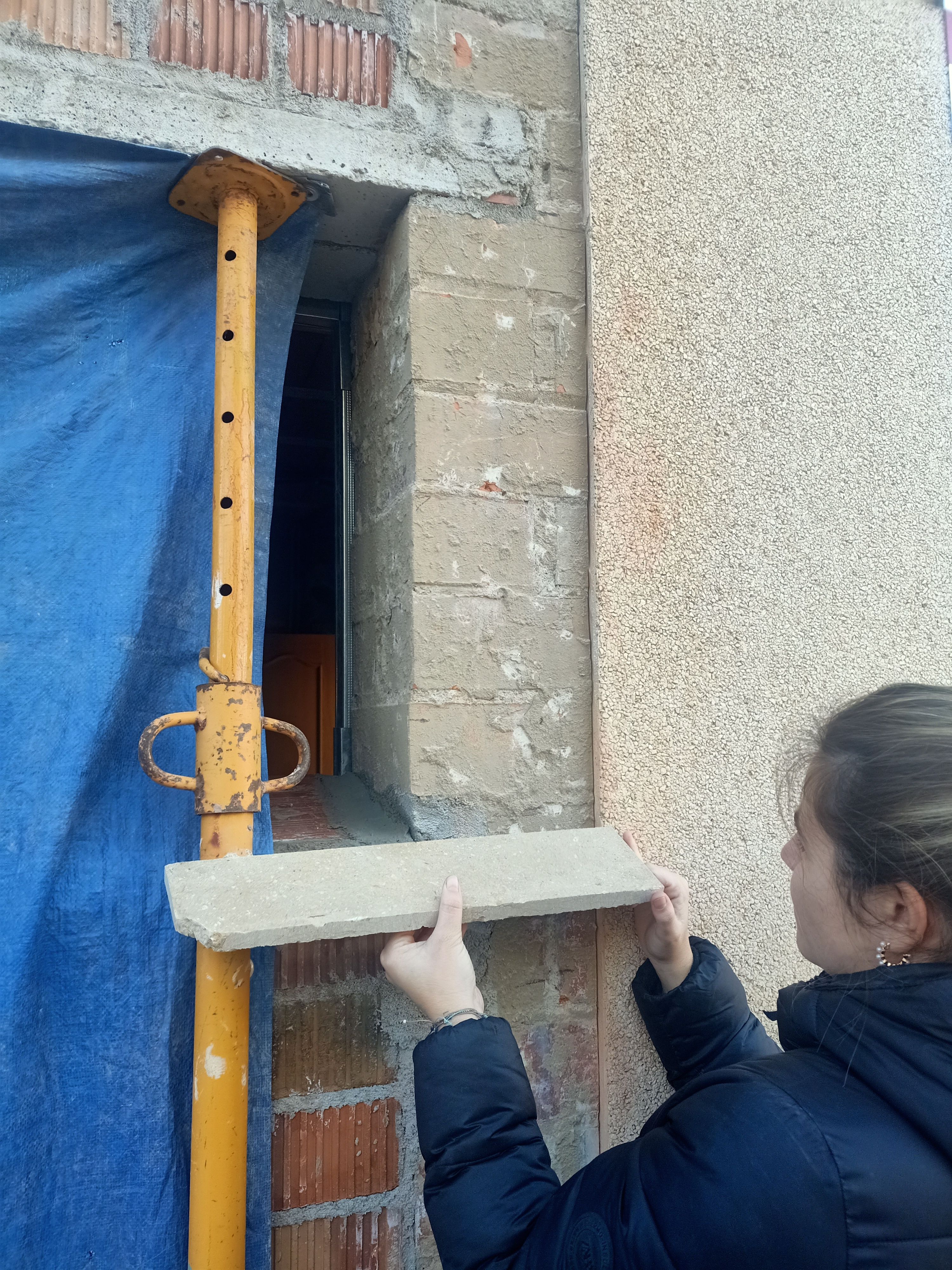 Reforma interior y exterior de una casa con vistas a Montserrat - Galería 18